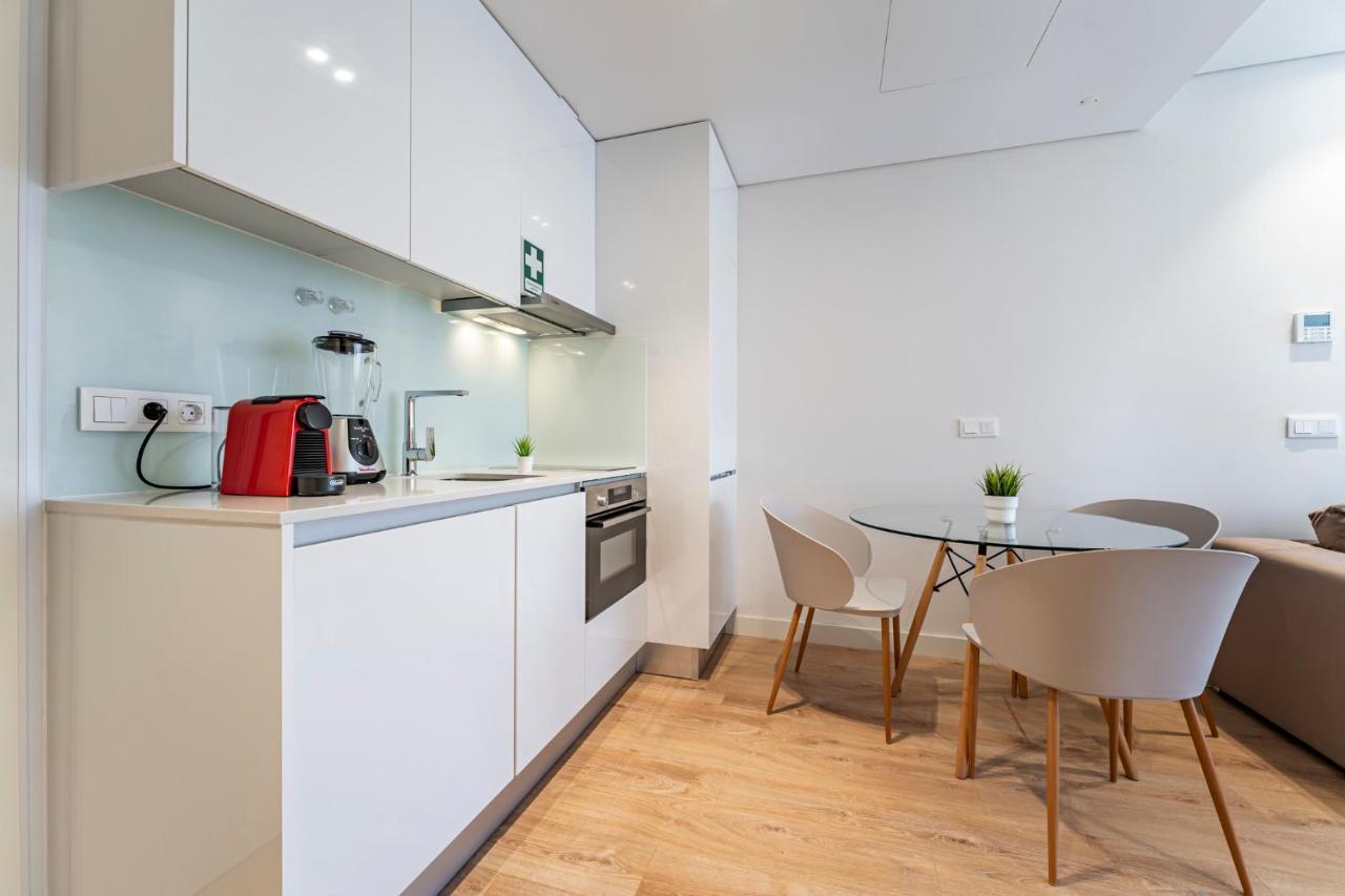 Antas Park Flat With Pool Apartment Porto Ngoại thất bức ảnh