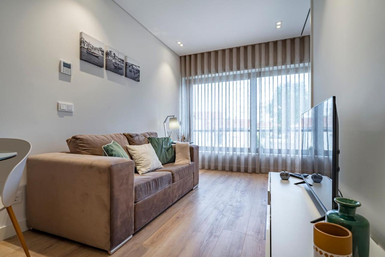 Antas Park Flat With Pool Apartment Porto Ngoại thất bức ảnh